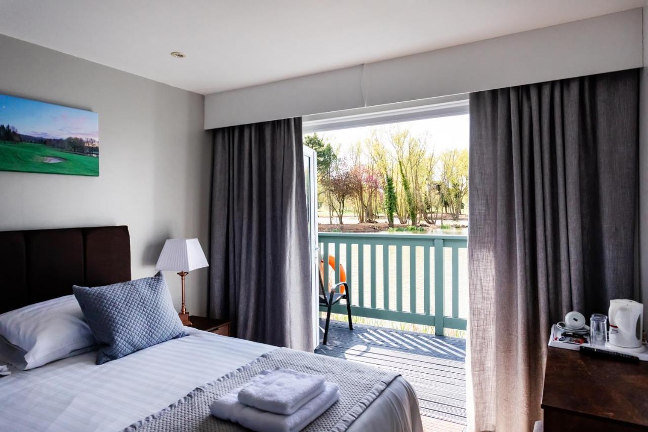 Villa The Vale Golf & Country Club Bishampton Esterno foto