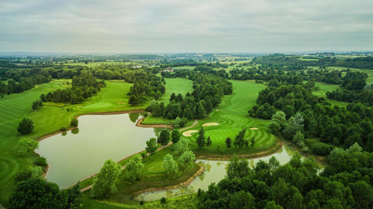 Villa The Vale Golf & Country Club Bishampton Esterno foto