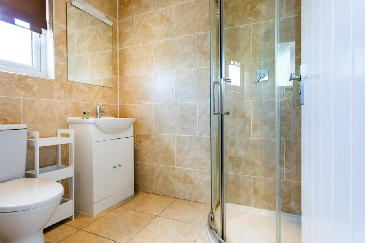 Villa The Vale Golf & Country Club Bishampton Esterno foto