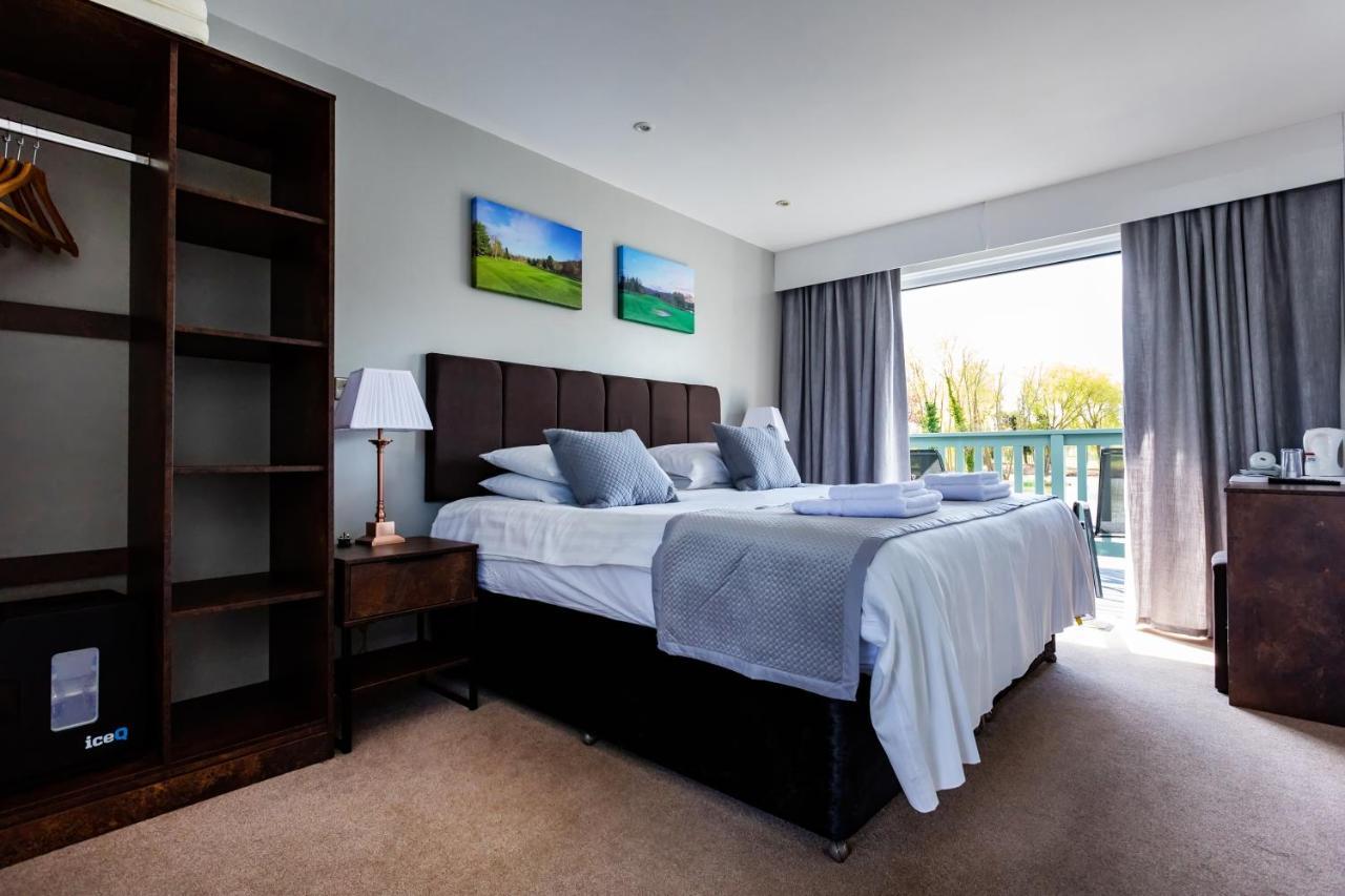 Villa The Vale Golf & Country Club Bishampton Esterno foto