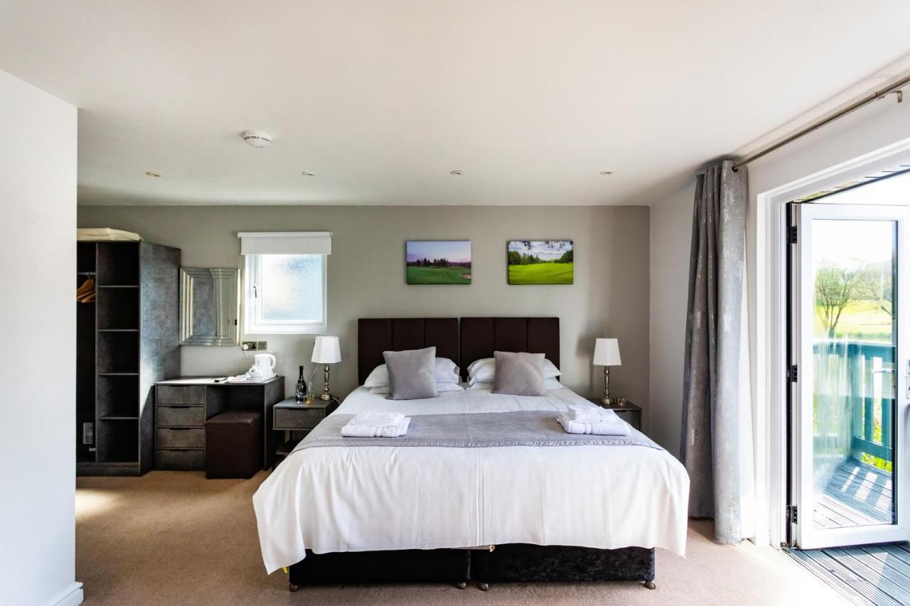 Villa The Vale Golf & Country Club Bishampton Esterno foto
