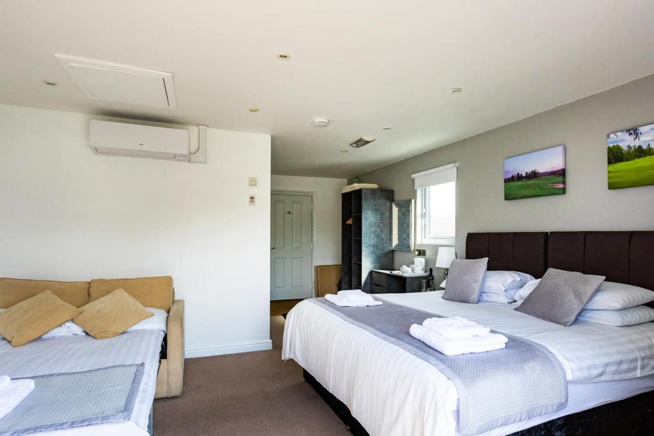 Villa The Vale Golf & Country Club Bishampton Esterno foto
