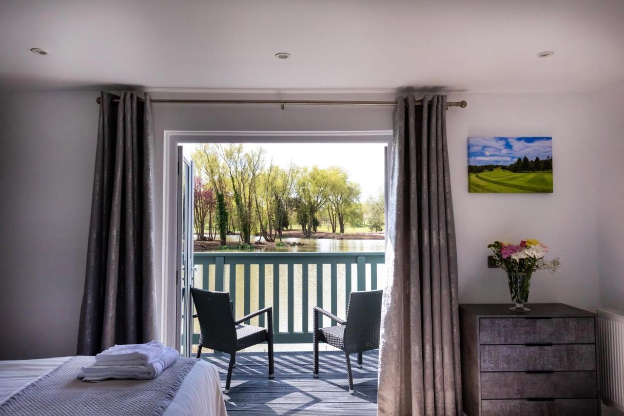 Villa The Vale Golf & Country Club Bishampton Esterno foto