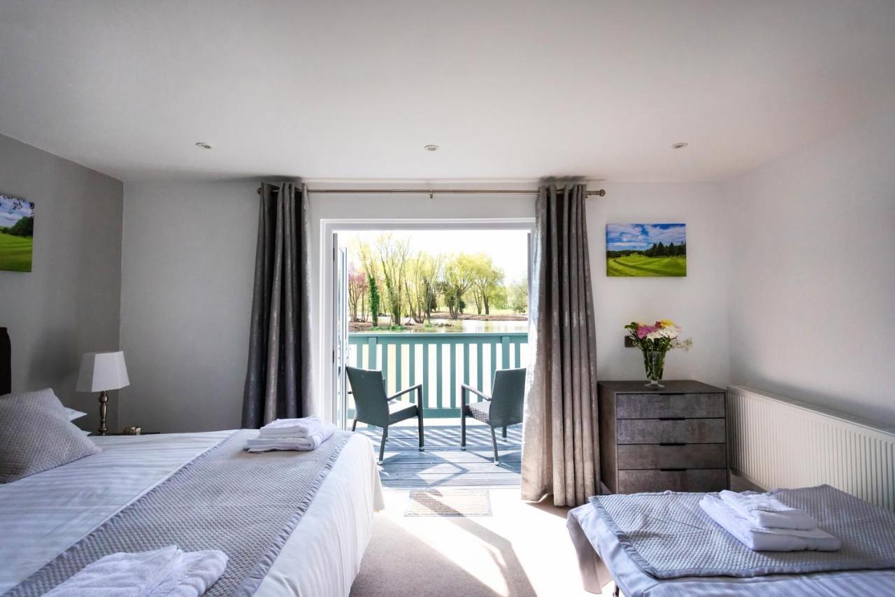 Villa The Vale Golf & Country Club Bishampton Esterno foto