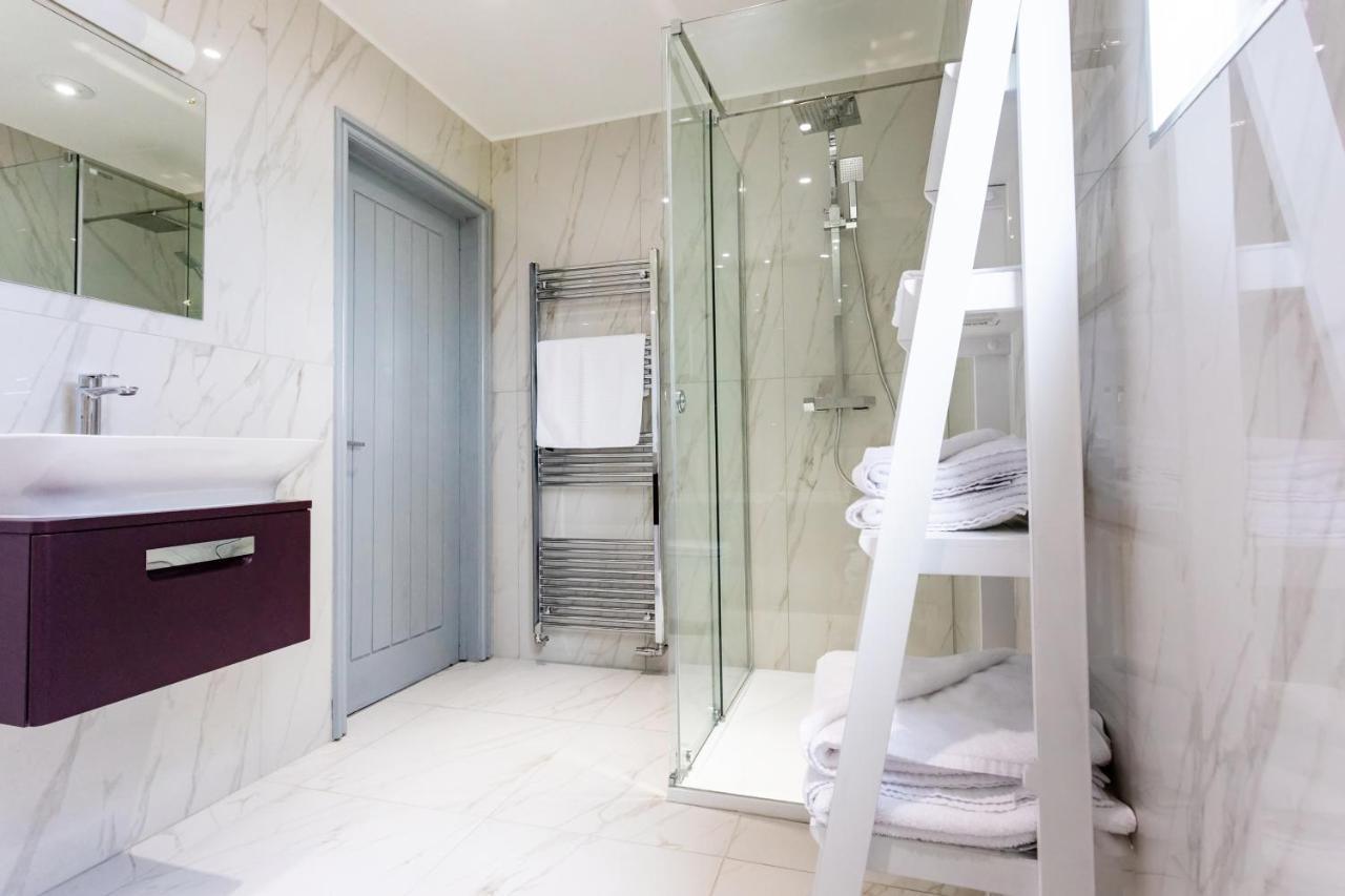 Villa The Vale Golf & Country Club Bishampton Esterno foto